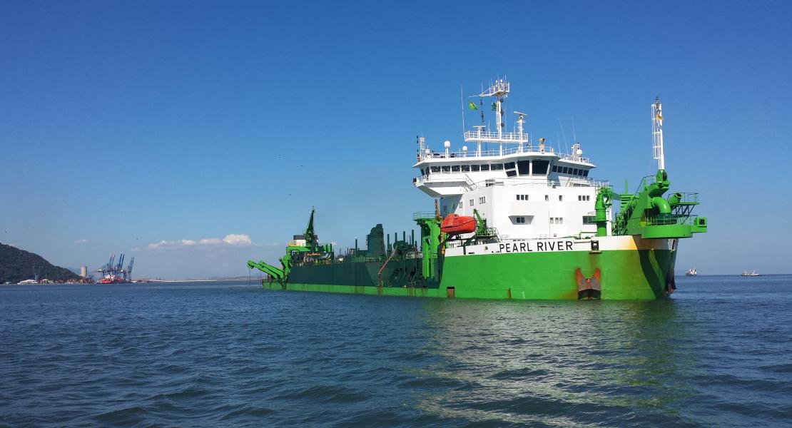 Picture of dredger, Pearl River on sea